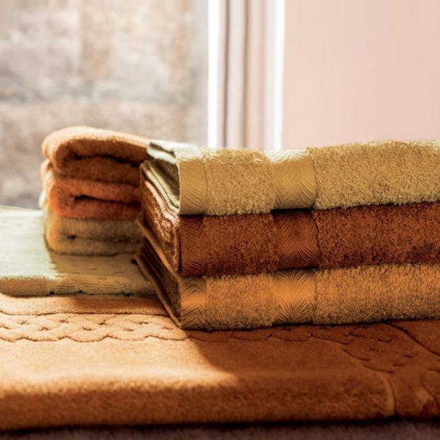 Comment repérer une serviette de bain de qualité ? - Blog Linnea